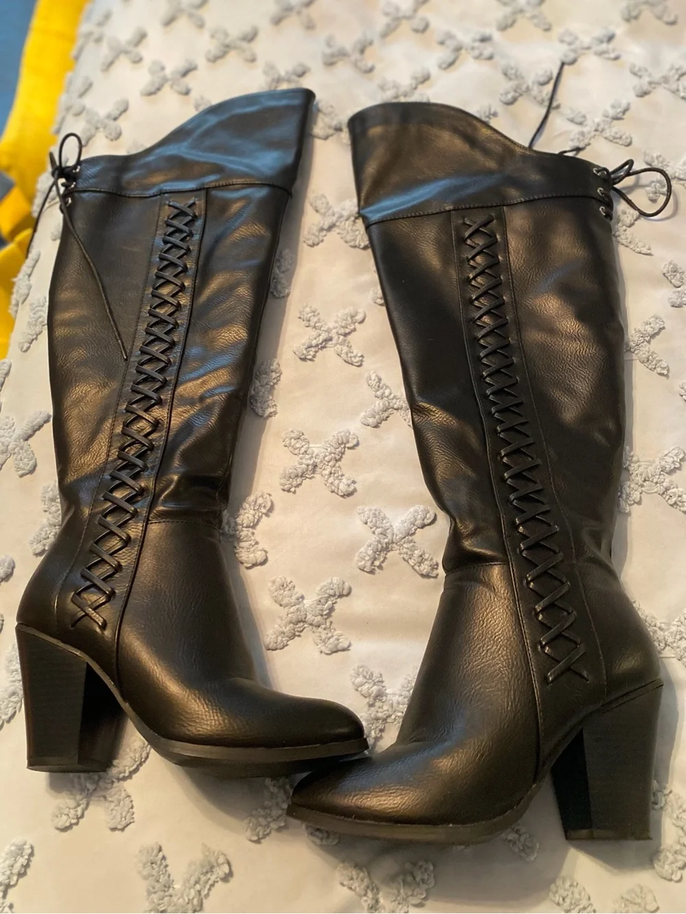 OVER THE KNEE BOOTS